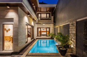 Comfy 3bd Family Villa with Private Pool - Central Location